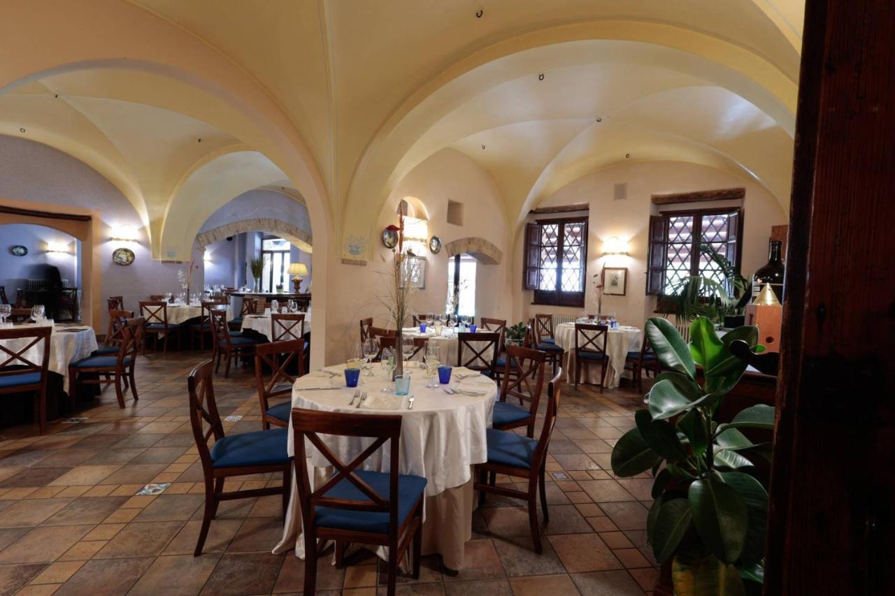 Hotel Corte Dei Tini Teramo Exterior photo