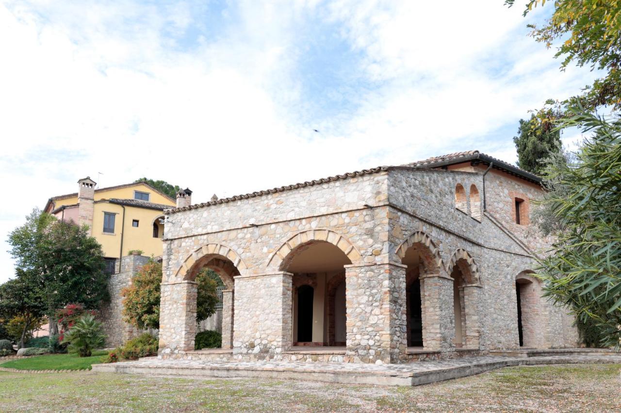 Hotel Corte Dei Tini Teramo Exterior photo